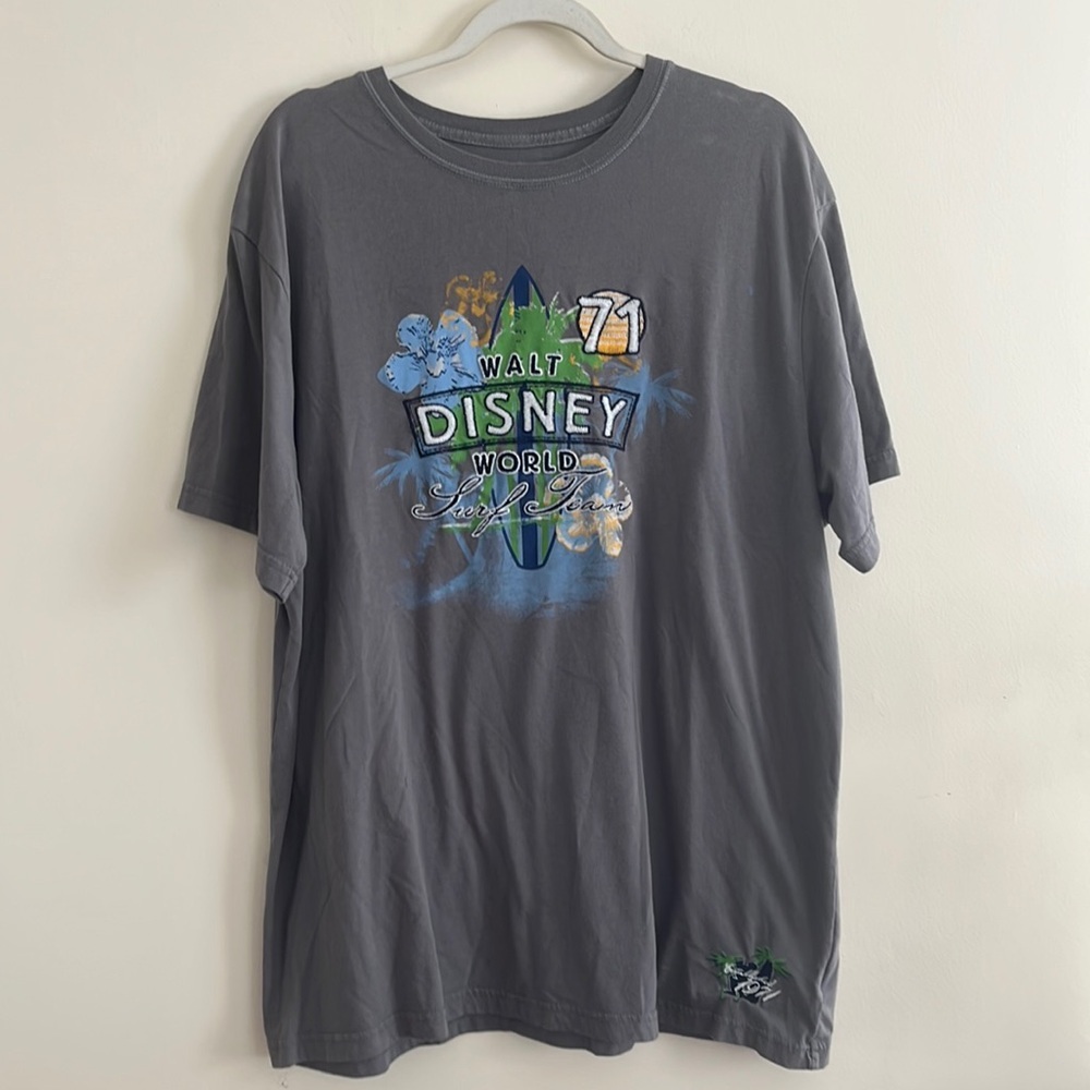 Walt Disney World Embroidered Men’s‎ Tee Surf 1971 Vacation Casual Resort XL